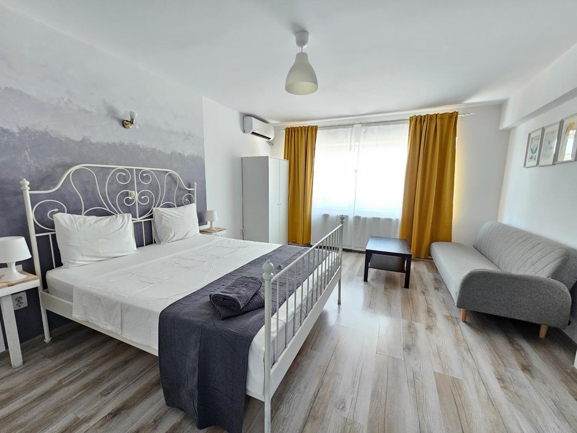 Color Apartments Old Town Center Bukarest Eksteriør billede