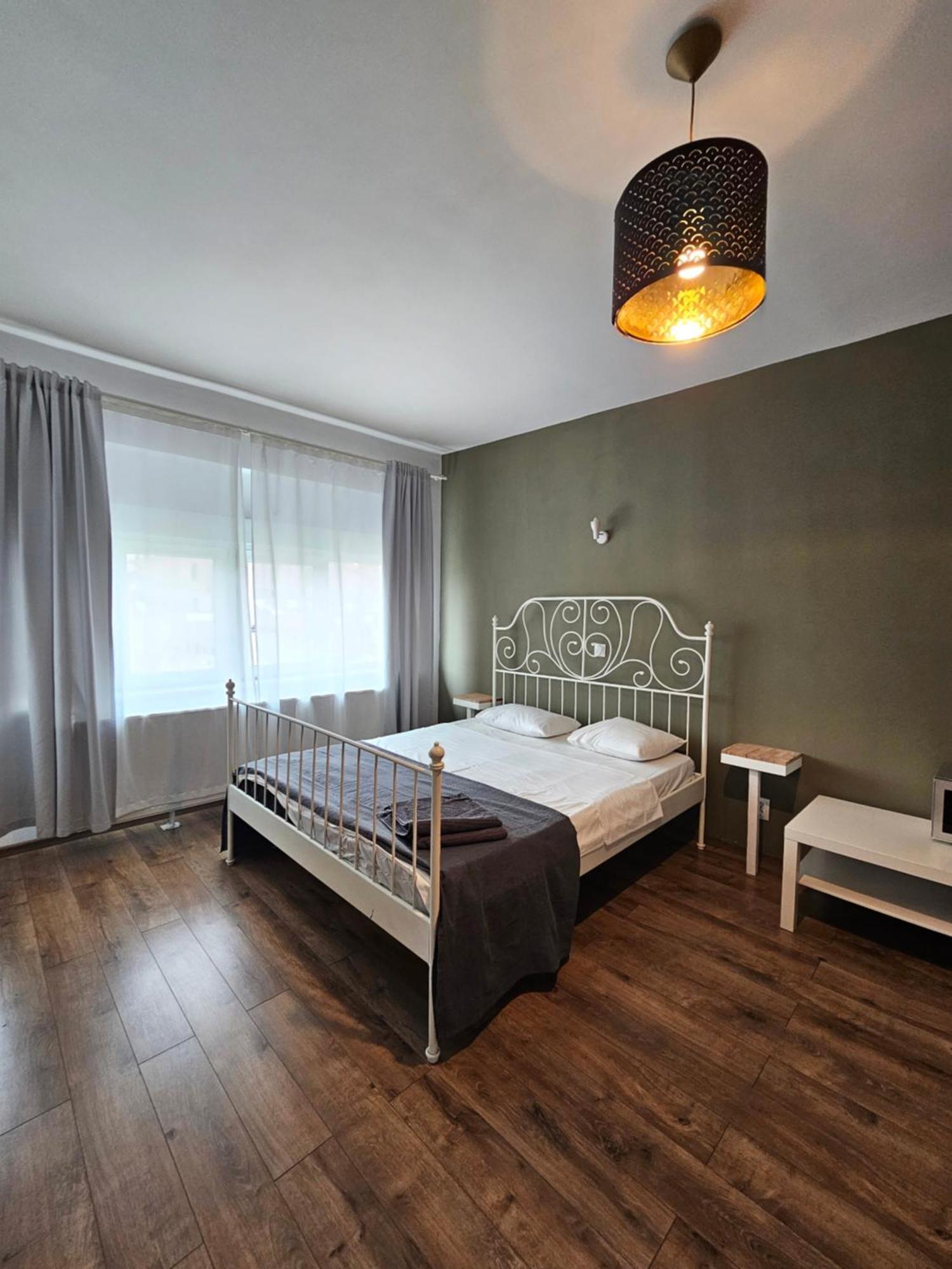 Color Apartments Old Town Center Bukarest Eksteriør billede